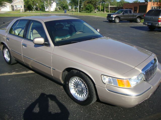 Mercury Grand Marquis 1998 photo 1