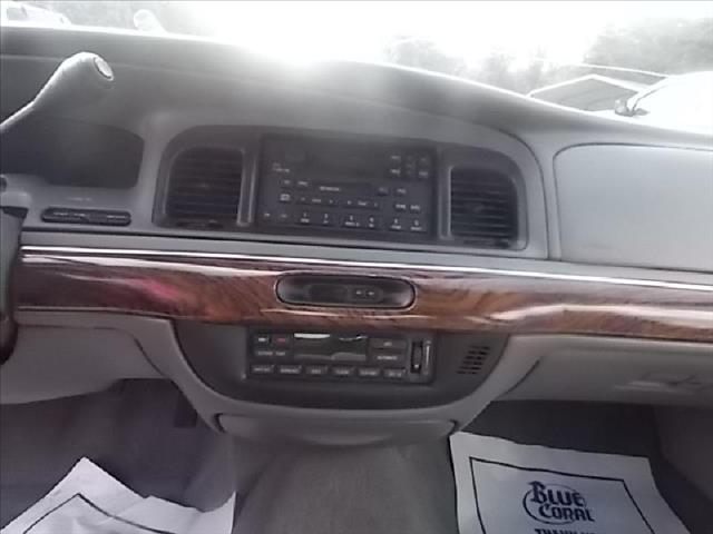 Mercury Grand Marquis 1998 photo 2