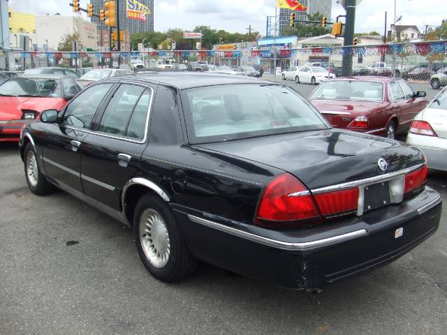 Mercury Grand Marquis Touring W/nav.sys Sedan