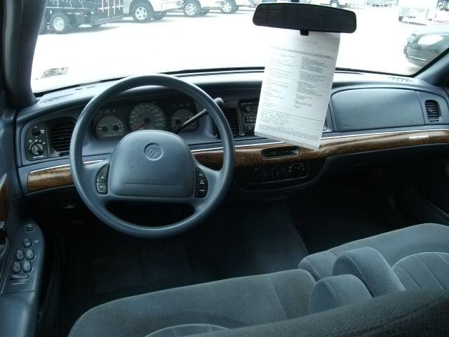 Mercury Grand Marquis 1998 photo 2