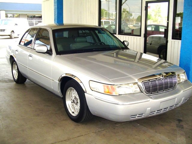 Mercury Grand Marquis Touring W/nav.sys Sedan