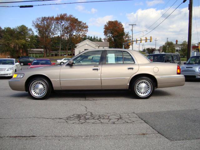 Mercury Grand Marquis Touring W/nav.sys Sedan