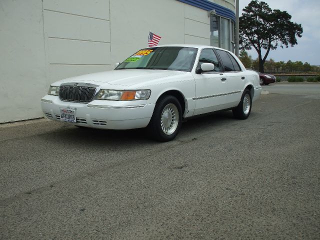 Mercury Grand Marquis 1998 photo 1