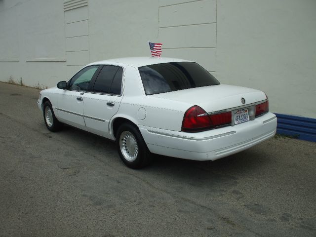 Mercury Grand Marquis 1998 photo 2