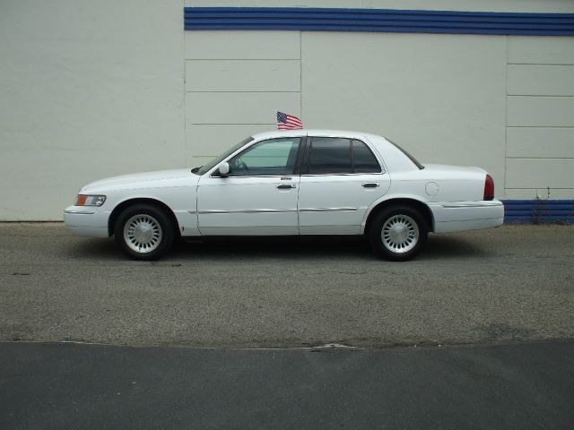 Mercury Grand Marquis 1998 photo 3
