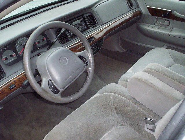Mercury Grand Marquis 1998 photo 3