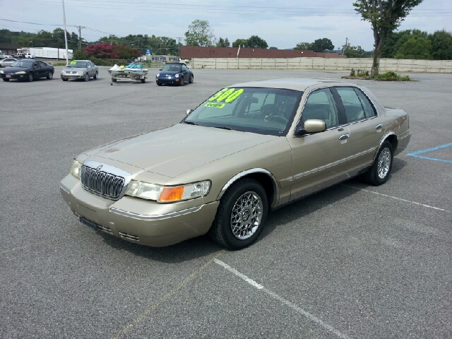 Mercury Grand Marquis 1999 photo 2