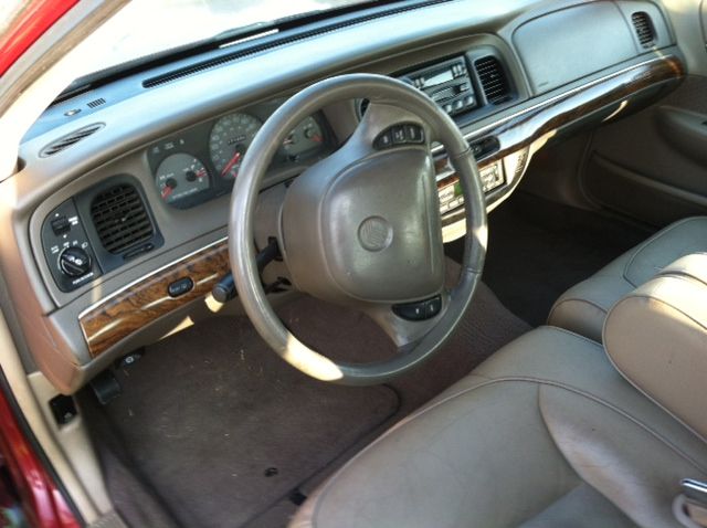 Mercury Grand Marquis 1999 photo 4