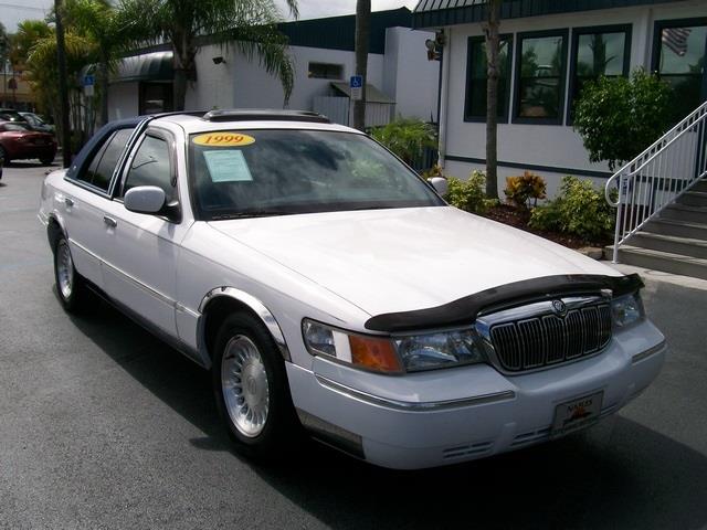 Mercury Grand Marquis 1999 photo 4