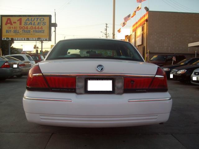 Mercury Grand Marquis 2000 photo 2