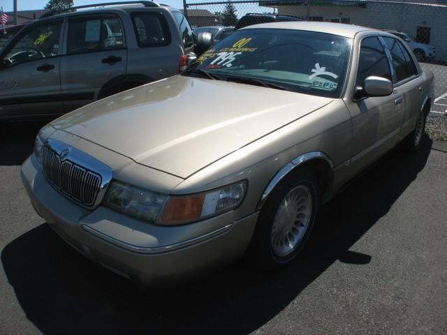 Mercury Grand Marquis 2000 photo 1