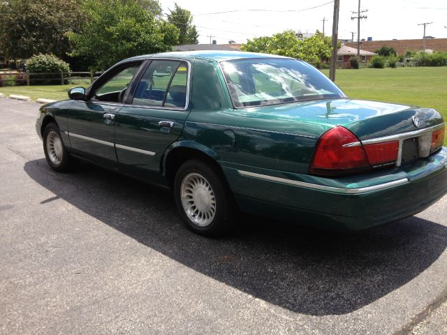 Mercury Grand Marquis 2000 photo 1