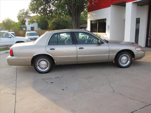 Mercury Grand Marquis 2000 photo 1