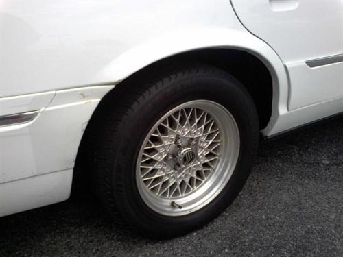 Mercury Grand Marquis 2000 photo 2