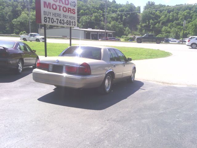 Mercury Grand Marquis 2000 photo 2