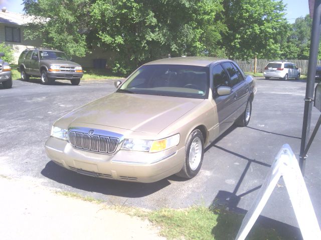 Mercury Grand Marquis 2000 photo 3