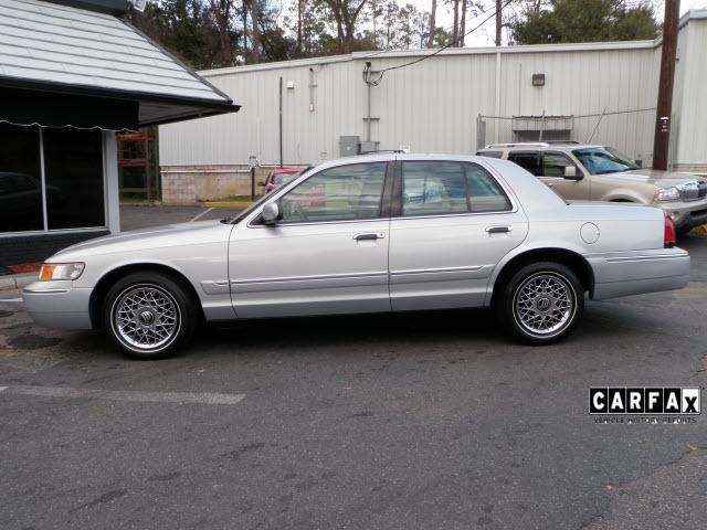 Mercury Grand Marquis 2000 photo 1