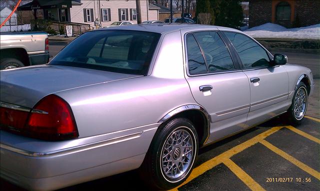 Mercury Grand Marquis 2000 photo 1