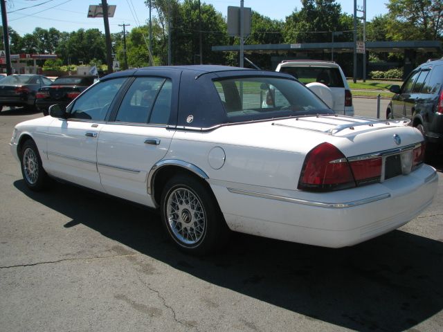 Mercury Grand Marquis XLS Sedan