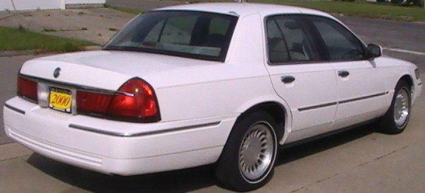 Mercury Grand Marquis 2000 photo 1