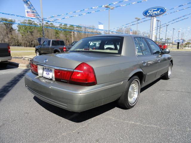 Mercury Grand Marquis 2000 photo 2