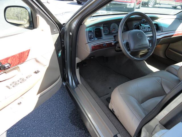 Mercury Grand Marquis 2000 photo 4