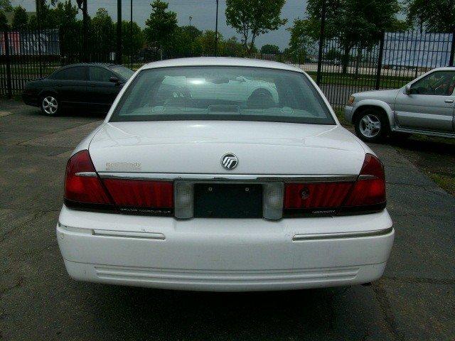 Mercury Grand Marquis 2000 photo 2