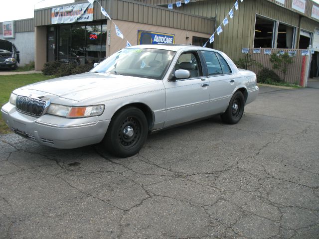 Mercury Grand Marquis 2000 photo 3