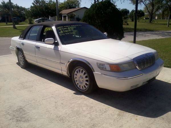 Mercury Grand Marquis 2000 photo 4