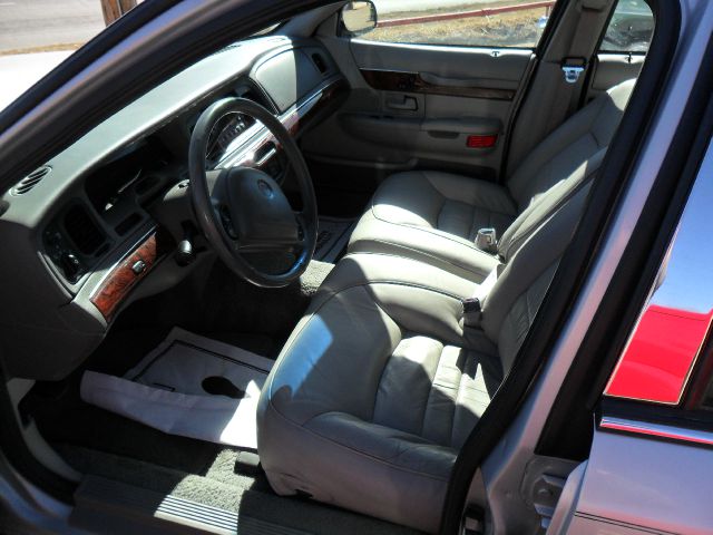 Mercury Grand Marquis 2000 photo 2