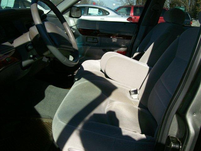 Mercury Grand Marquis 2000 photo 2
