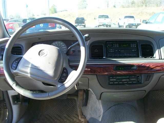 Mercury Grand Marquis 2000 photo 3