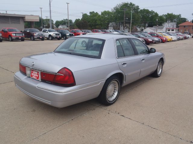 Mercury Grand Marquis 2000 photo 4