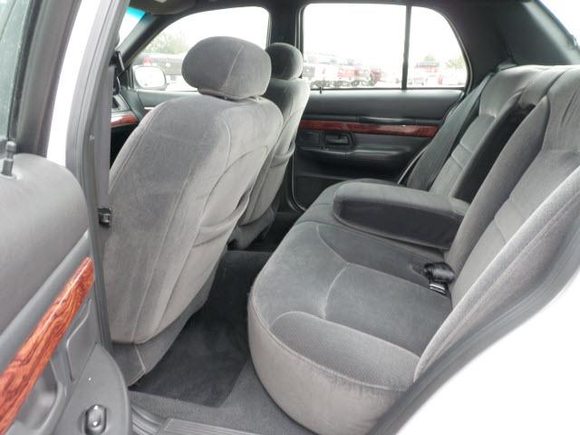 Mercury Grand Marquis 2000 photo 2