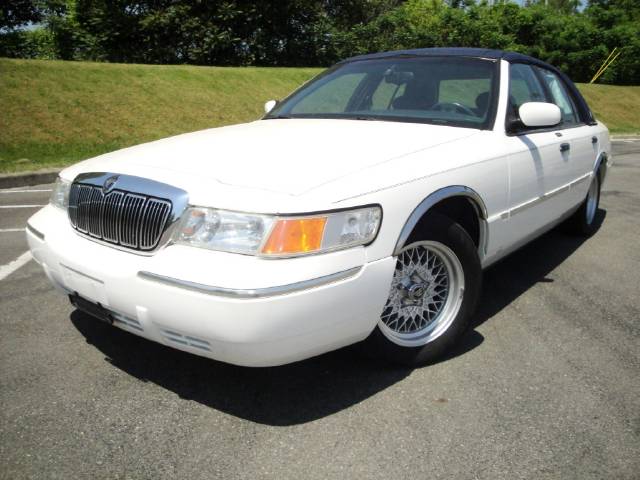 Mercury Grand Marquis Touring W/nav.sys Sedan