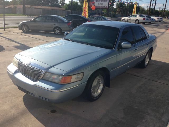 Mercury Grand Marquis 2000 photo 2
