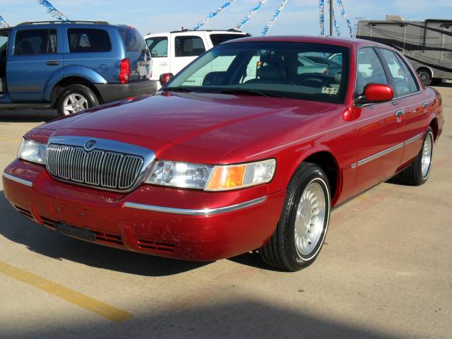 Mercury Grand Marquis 2000 photo 1