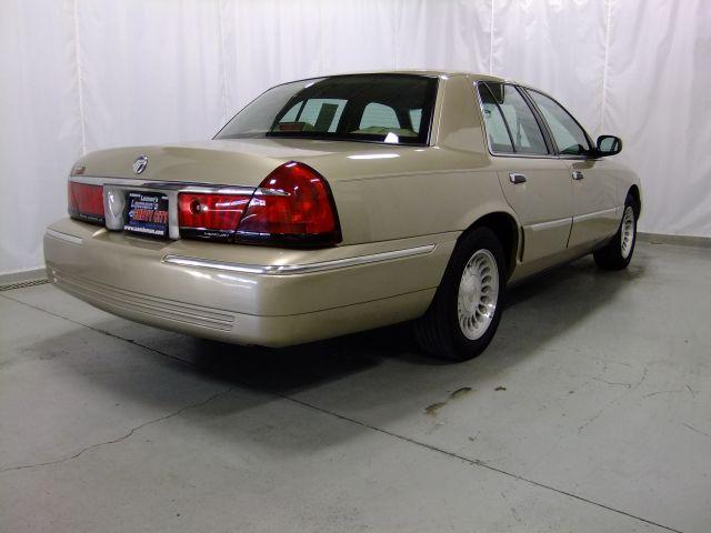 Mercury Grand Marquis 2000 photo 1