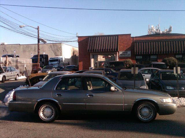 Mercury Grand Marquis 2000 photo 3