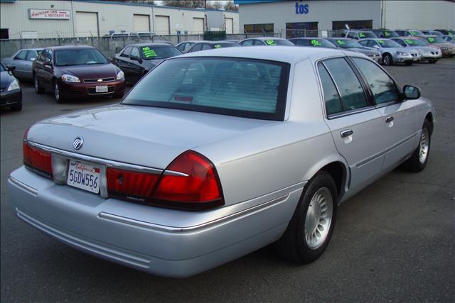 Mercury Grand Marquis 2000 photo 2
