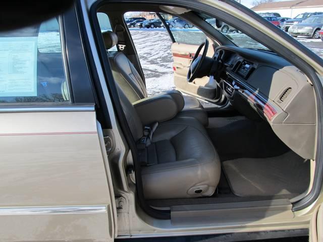 Mercury Grand Marquis 2000 photo 2