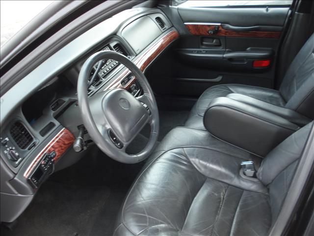 Mercury Grand Marquis 2000 photo 1