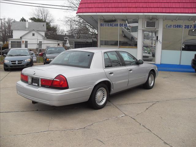 Mercury Grand Marquis 2000 photo 2