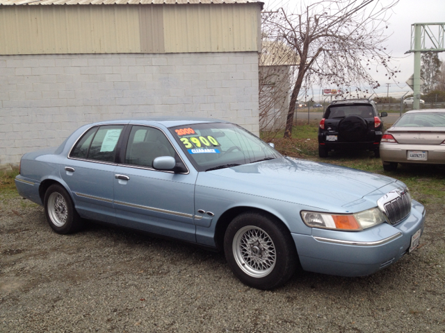 Mercury Grand Marquis XLS Sedan