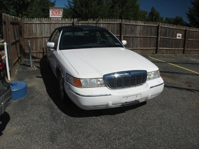 Mercury Grand Marquis XLS Sedan