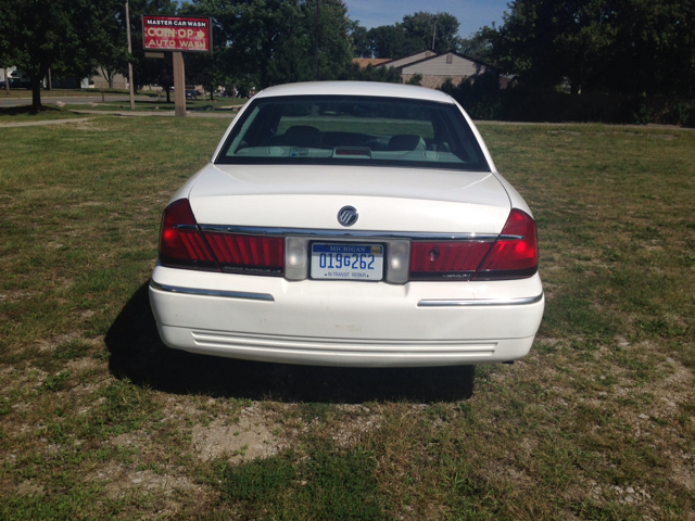 Mercury Grand Marquis 2000 photo 2
