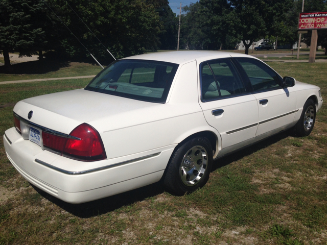 Mercury Grand Marquis 2000 photo 4