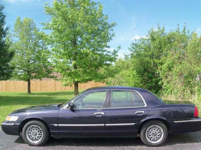 Mercury Grand Marquis 2000 photo 2