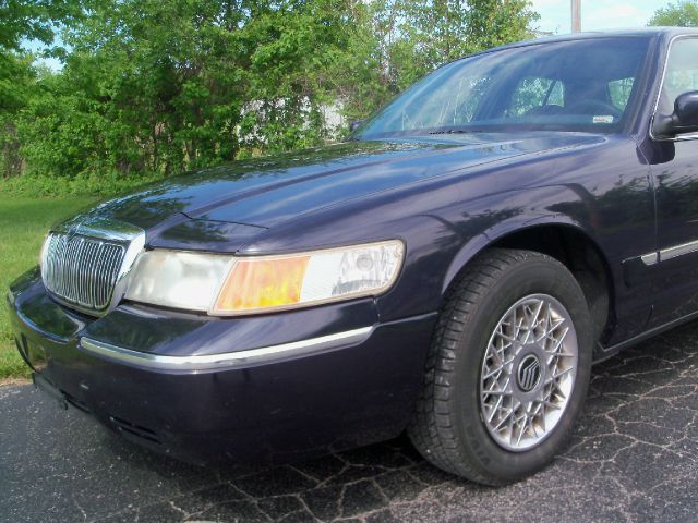 Mercury Grand Marquis 2000 photo 3