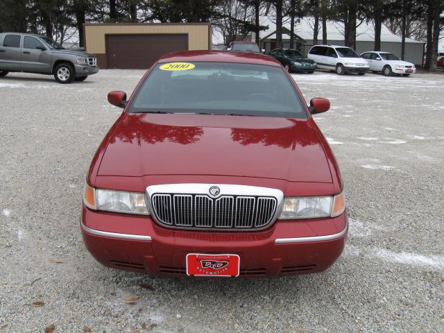 Mercury Grand Marquis 2000 photo 3